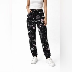 DOLCEZZA Black and White “I LOVE PINK” Graphic Joggers NWT